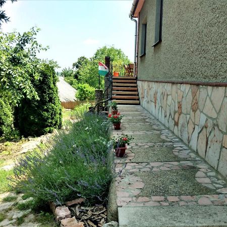 Panorama Apartman Mór Extérieur photo